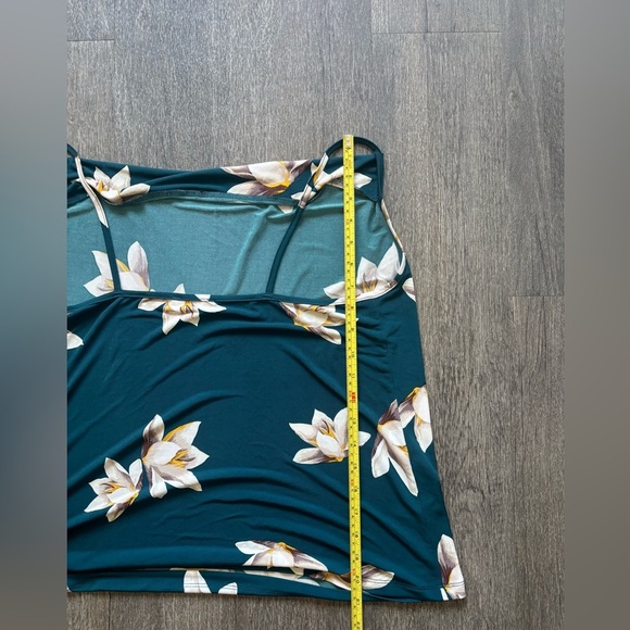 Elegant Floral Cowl Neck Camisole - Picture 5 of 5